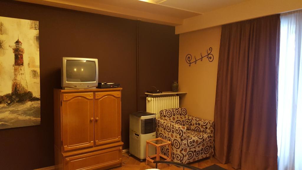بوخارست Hospitality Centrum- River المظهر الخارجي الصورة